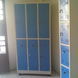 دواليب ملابس عمال